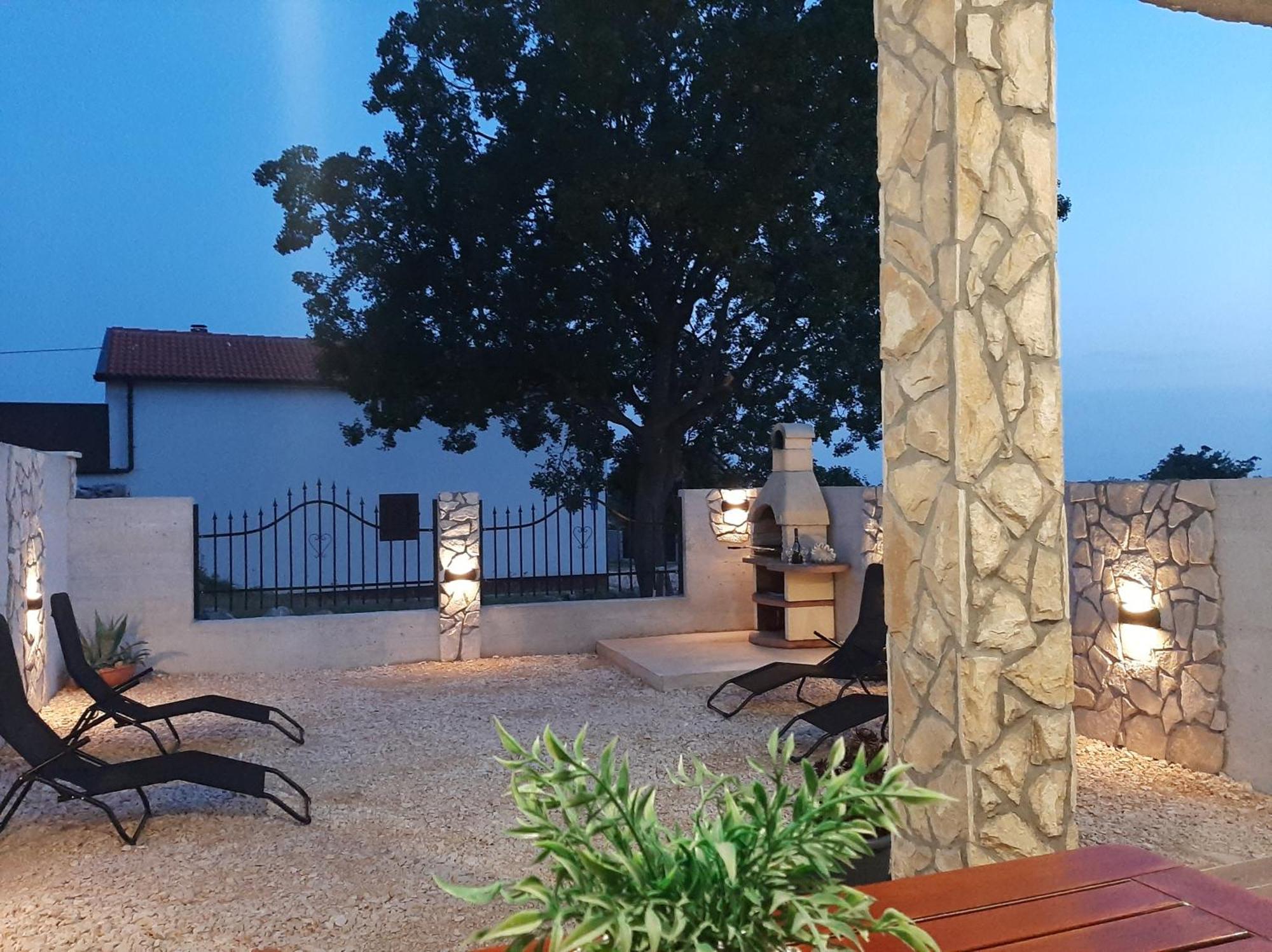 Appartamento Nino Zara Esterno foto